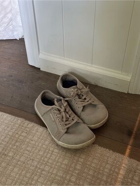 Barefoot Style Sneakers